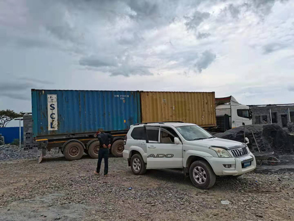 ¹«Ë¾Ê×Åú³ö¿Ú¸Õ¹û£¨½ð£©Îï×ÊÔ˵ÖÓªµØ