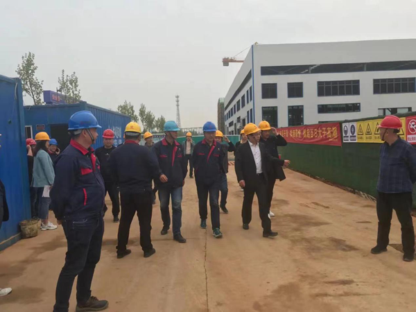 ͭ��������鵽ʨ��ɽ��Ŀ��� 