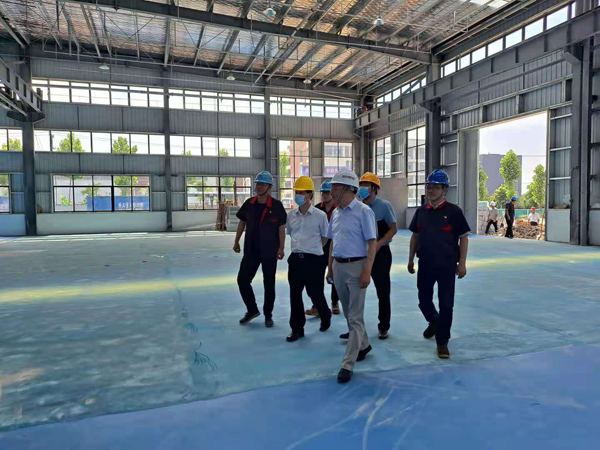 ��ס���־ֳ���ʨ��ɽ��Ŀ���� 