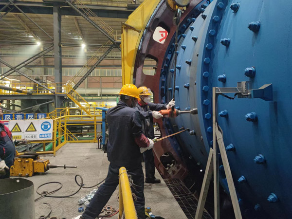 װ�ù�˾˳����ɽ��ͭҵѡ�󳵼�ĥ��ʹ��