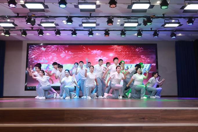 ��˾����2025��ӭ�´�������