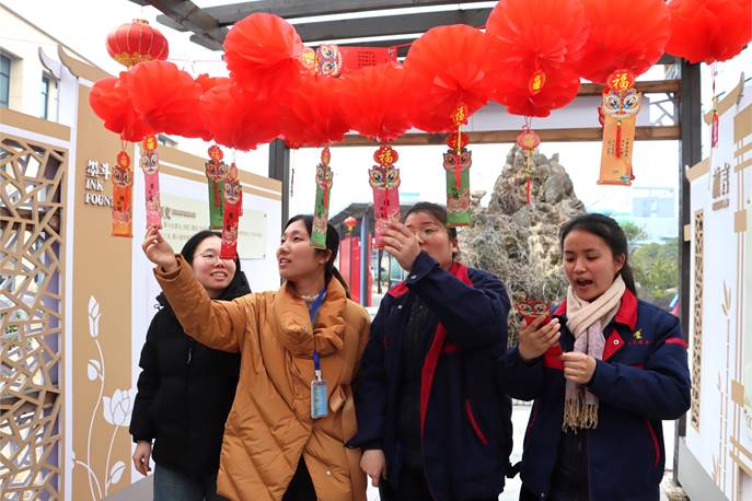 ��˾���С������� ����Բ ��Ԫ�����˶�