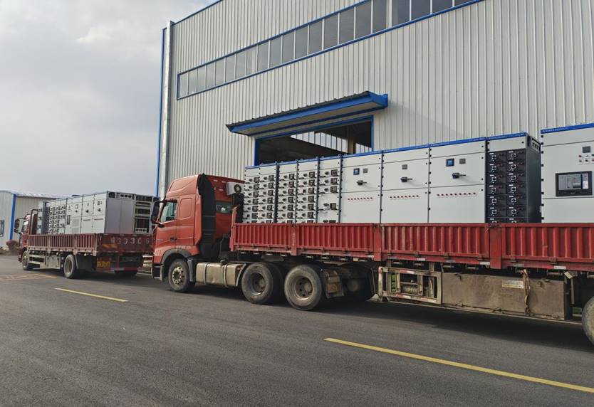 ���װ������ɽ�̩������Ŀ���񽻸�